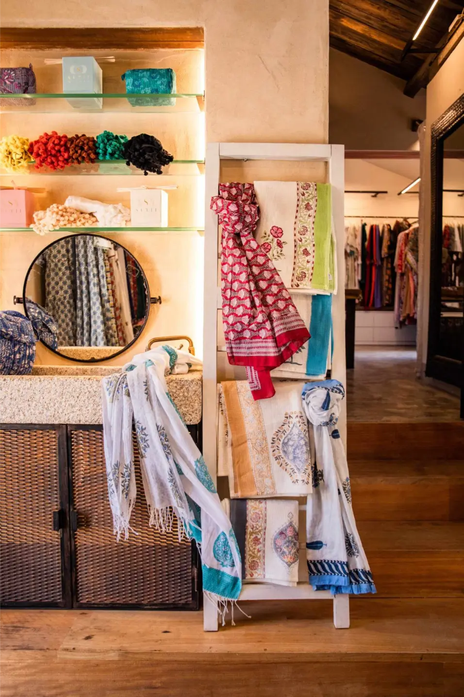 IMG_4095-1365x2048 (1)